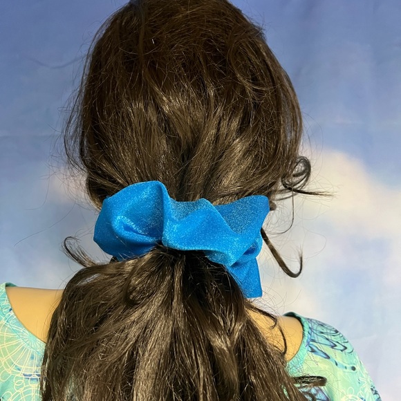 Box of hair scrunchies- 6 (six) colors - Picture 14 of 17